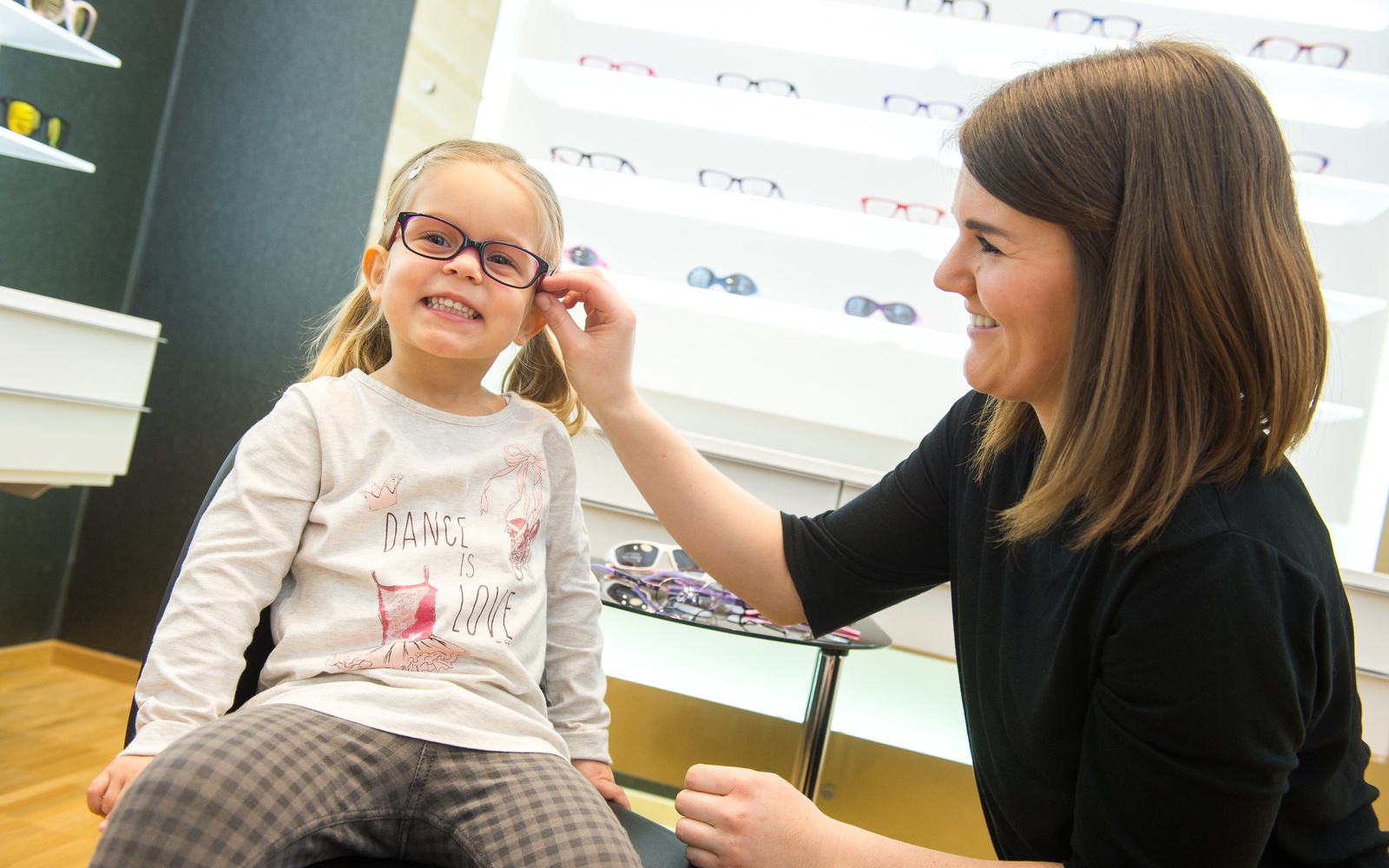 Kinderaugen in den richtigen Händen