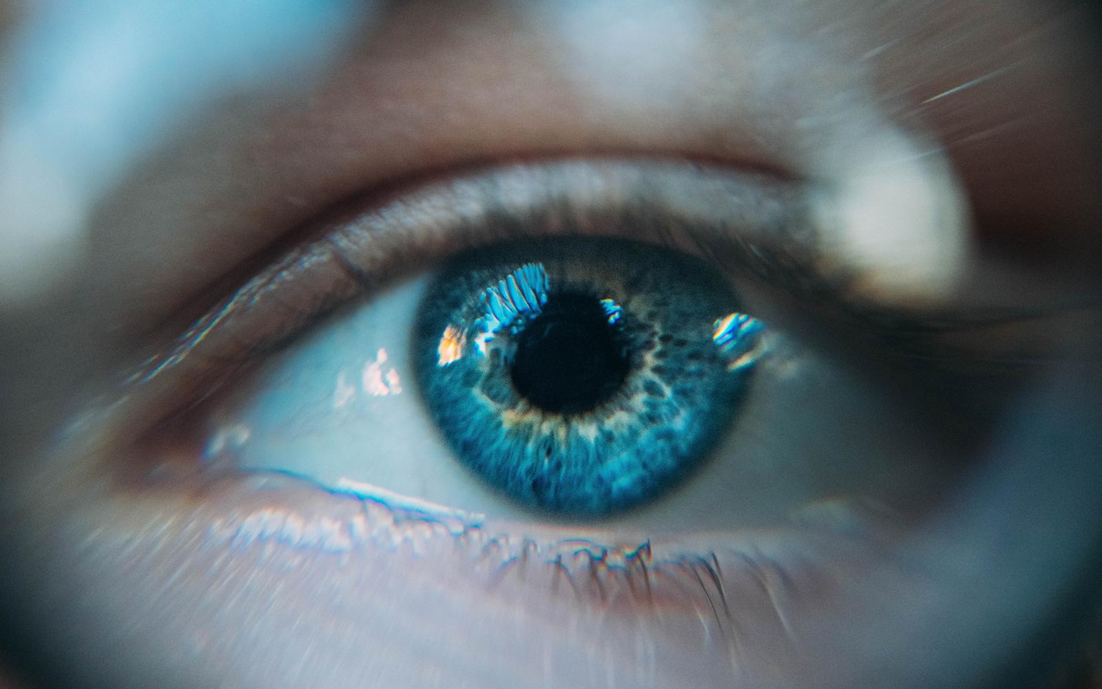 Coronavirus: Augen, Brillen und Kontaktlinsen - Was Sie jetzt beachten müssen
